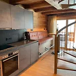 Hotell Zimmerbraeu 4*